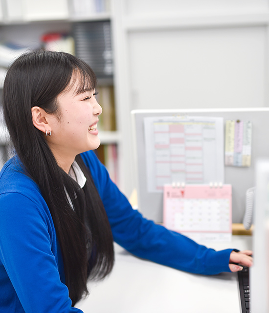 管理部門の事務職